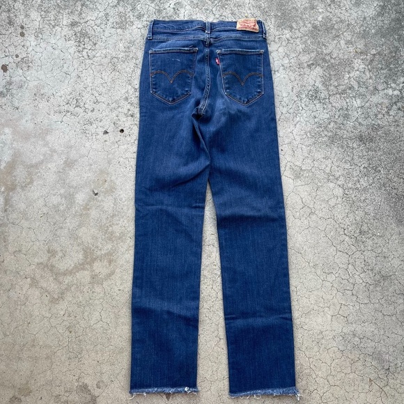 Levi’s 724 High Rise Straight Raw Hem Medium Wash Denim Blue Jeans Sz 26 Stretch - Picture 3 of 7